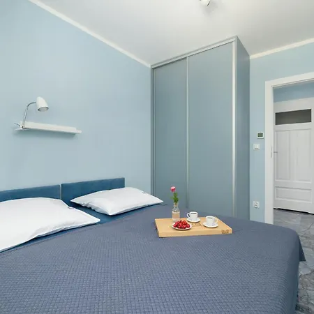 Apartment Niebieski D&d *